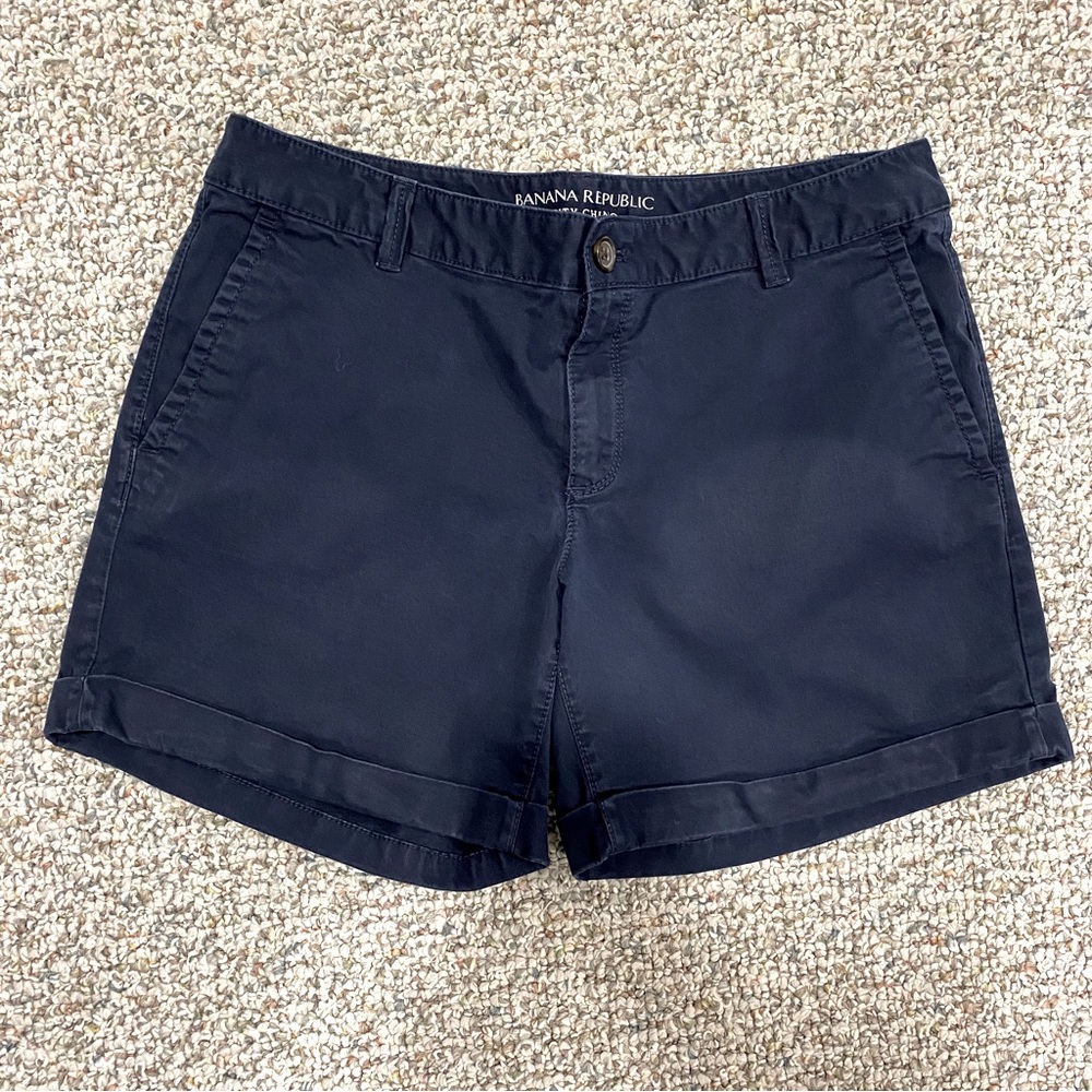 Banana Republic navy chino shorts size 8